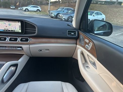 Certified 2022 Mercedes-Benz GLS 450 4MATIC image 16