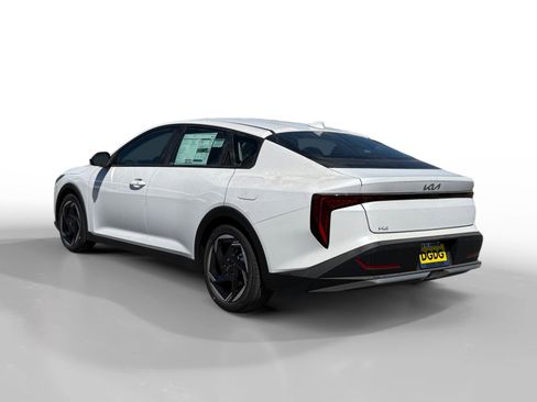 New 2026 Kia K4 EX image 3