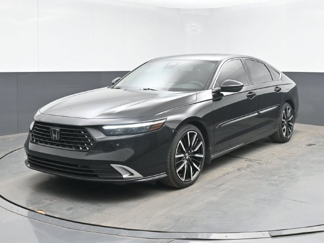 Used 2023 Honda Accord Touring image 5