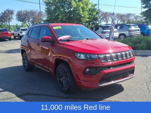 Certified 2022 Jeep Compass Limited AWD/4WD image 3