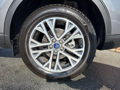 Used 2022 Ford Escape SEL image 28