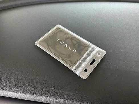 Used 2023 Tesla Model Y AWD image 32