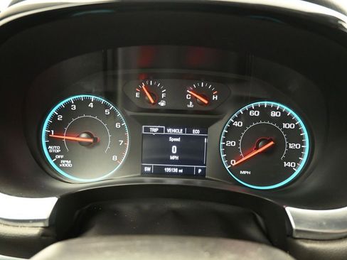 Used 2020 Chevrolet Traverse LT w/ LPO, Floor Liner Package FWD image 15