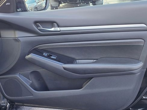 Used 2023 Nissan Altima 2.5 SL image 37