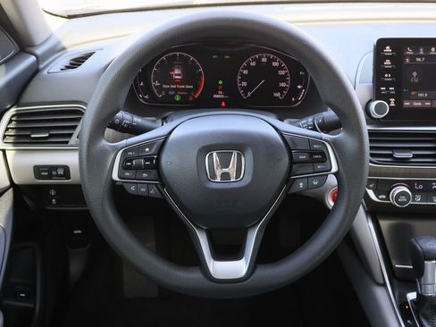 Used 2019 Honda Accord EX image 12