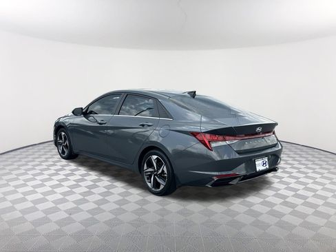 Used 2023 Hyundai Elantra Limited FWD image 7