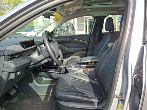 Certified 2021 Ford Mustang Mach-E Premium image 14