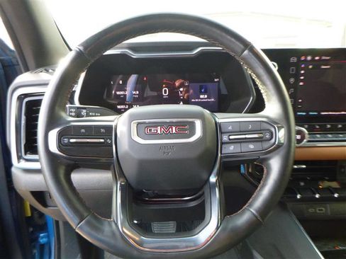 Used 2024 GMC Canyon AT4 w/ AT4 Premium Package image 12