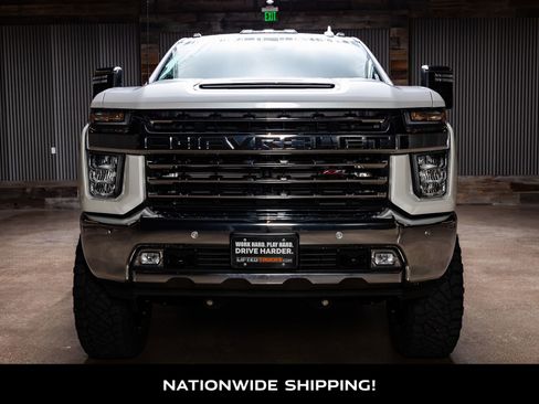 Used 2022 Chevrolet Silverado 2500 LTZ w/ LTZ Plus Package image 4
