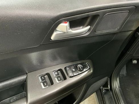 Used 2022 Kia Sportage LX w/ LX AWD Value Edition Package image 14