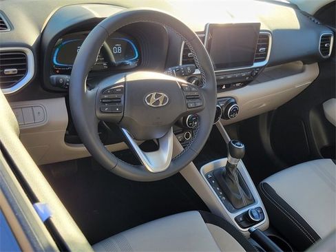 New 2026 Hyundai Venue SEL image 3