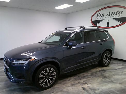 Used 2020 Volvo XC90 T6 Momentum w/ Protection Package Premier image 6