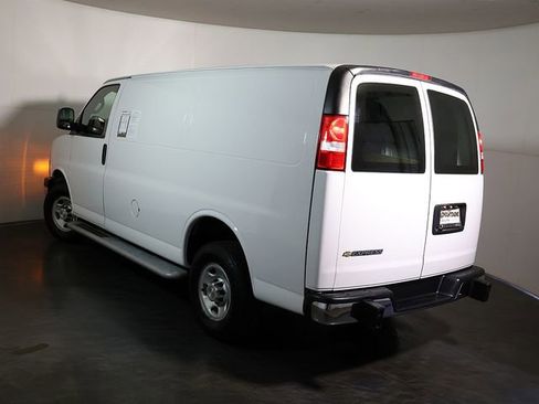 Used 2024 Chevrolet Express 2500 w/ Driver Convenience Package RWD image 2