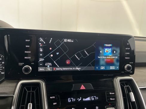 Used 2023 Kia Sorento EX w/ Panoramic Sunroof Package FWD image 65