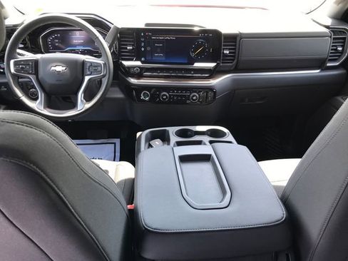 Certified 2024 Chevrolet Silverado 1500 LT AWD/4WD image 5