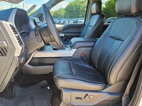 Used 2019 Ford F150 Lariat w/ Equipment Group 502A Luxury AWD/4WD image 17