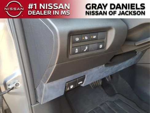 Used 2022 Nissan Kicks S FWD image 12