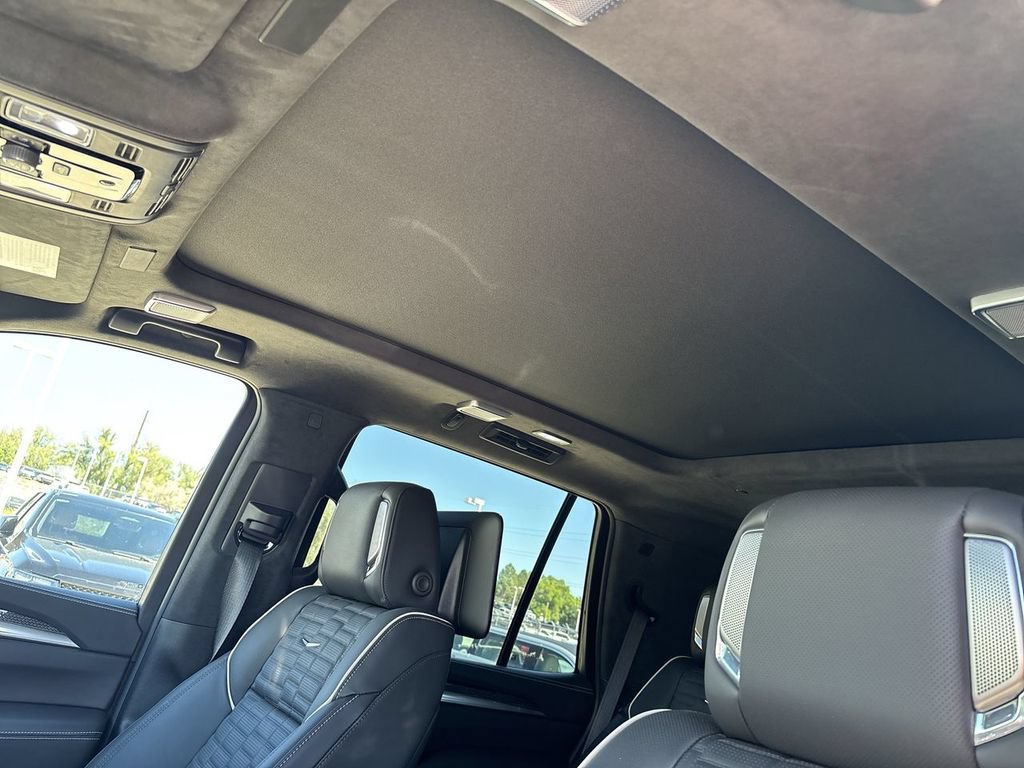 Certified 2025 Cadillac Escalade V AWD/4WD image 24
