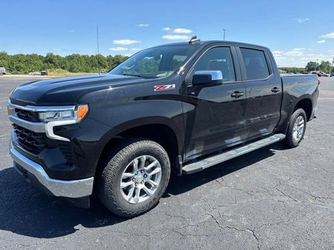 Used 2023 Chevrolet Silverado 1500 LT w/ Z71 Off-Road Package AWD/4WD image 1