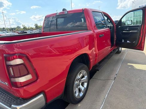 Used 2023 RAM 1500 Big Horn AWD/4WD image 3