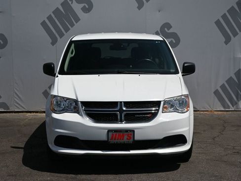 Used 2019 Dodge Grand Caravan SE w/ UConnect Hands-Free Group FWD image 2