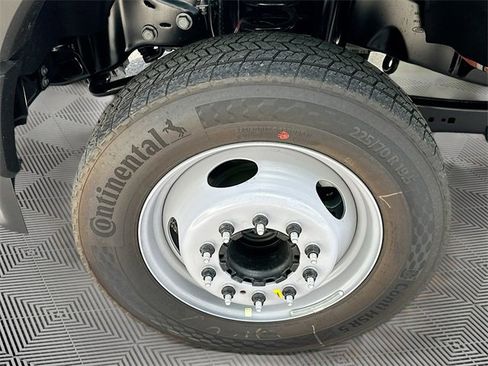 New 2025 Ford F550 2WD Crew Cab Super Duty image 17