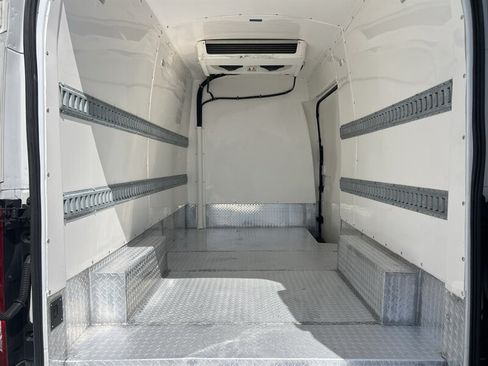 Used 2018 Ford Transit 350 148 High Roof RWD image 9
