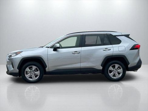 Certified 2022 Toyota RAV4 LE AWD/4WD image 8
