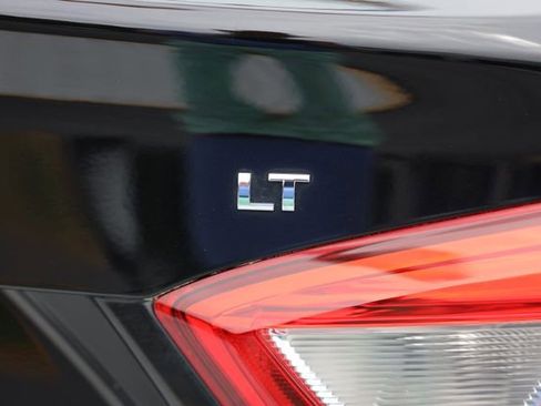 Used 2019 Chevrolet Cruze LT w/ Sun And Sound Package FWD image 46