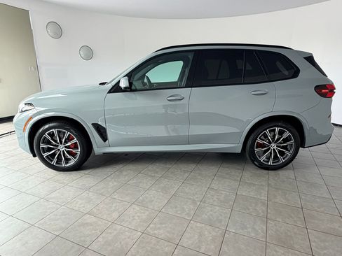 New 2026 BMW X5 xDrive40i w/ M Sport Package AWD/4WD image 2