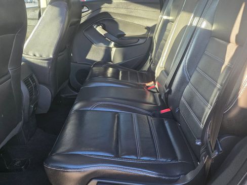 Used 2017 Ford Escape Titanium image 10