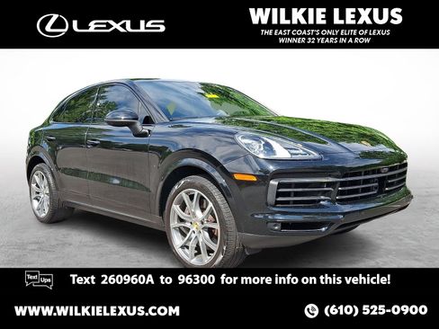 Used 2023 Porsche Cayenne Coupe AWD/4WD image 1