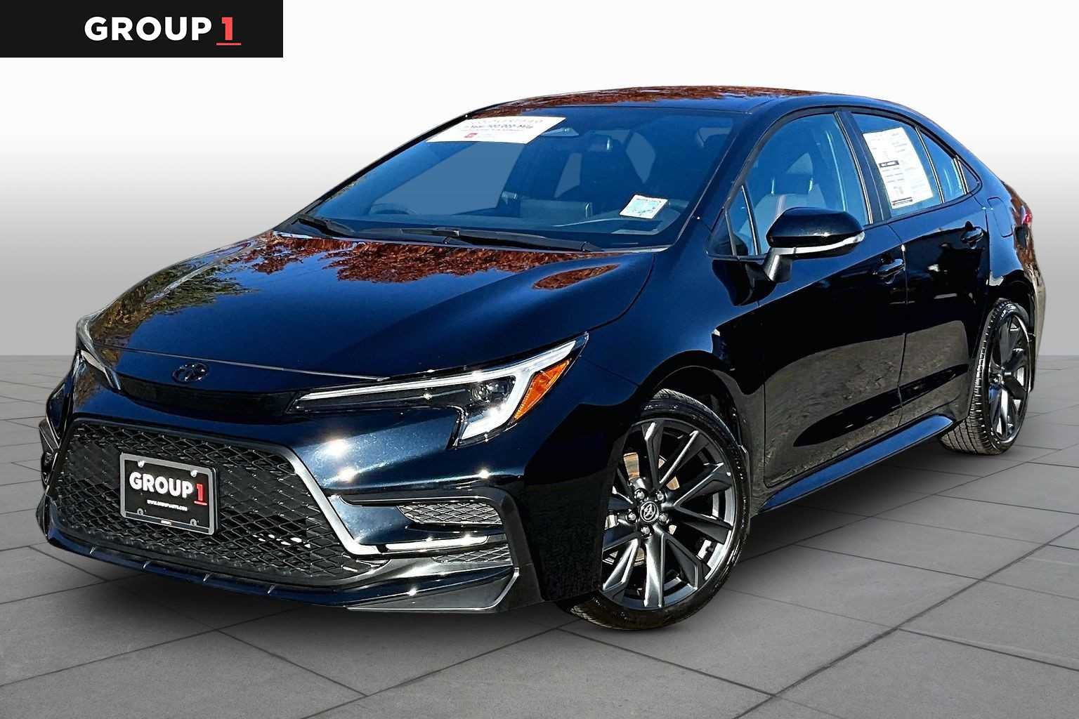 Certified 2026 Toyota Corolla SE FWD image 1