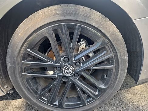 Used 2025 Toyota Camry SE image 5