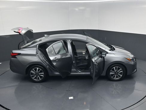 Used 2025 Nissan Versa SV FWD image 22