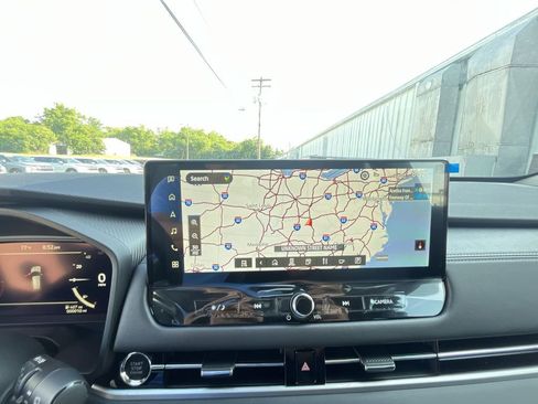 New 2025 Mitsubishi Outlander SE image 18