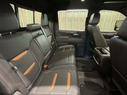 Used 2024 GMC Sierra 2500 AT4 w/ AT4 Premium Plus Package image 12