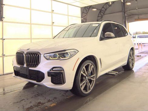 Used 2020 BMW X5 M50i w/ Premium Package image 2