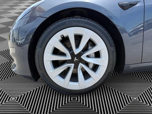 Used 2023 Tesla Model 3 Standard Range RWD image 9
