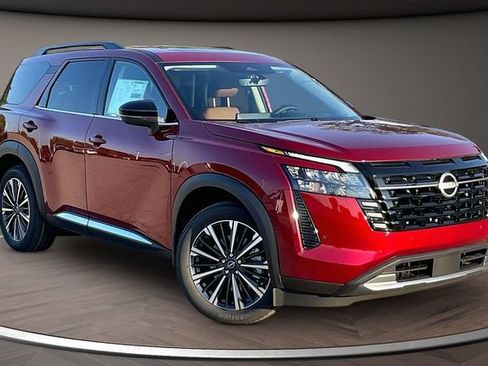 New 2026 Nissan Pathfinder Platinum w/ Accent Package AWD/4WD image 2