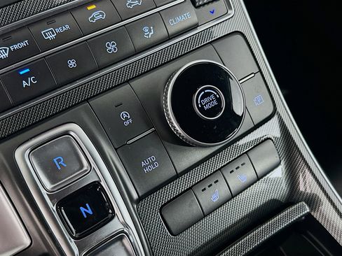 Used 2023 Hyundai Santa Fe SEL image 25