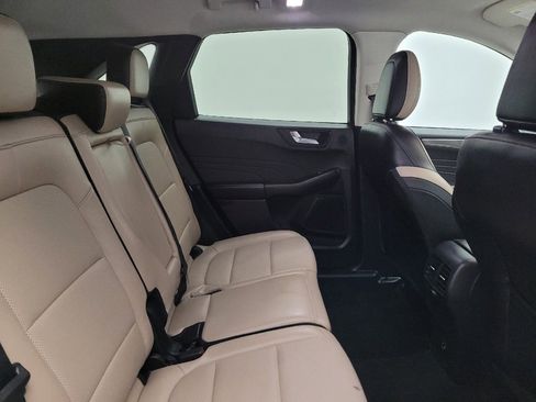Used 2021 Ford Escape Titanium AWD/4WD image 19