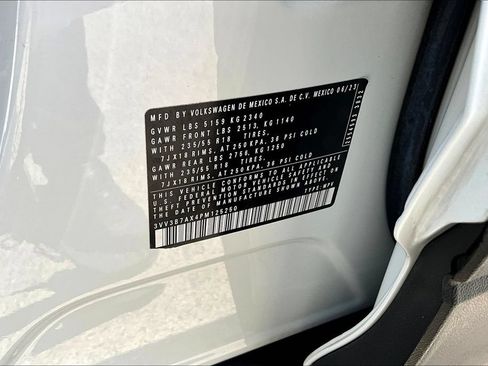 Used 2023 Volkswagen Tiguan SE FWD image 20