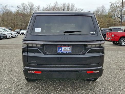 New 2026 Jeep Grand Wagoneer Limited AWD/4WD image 7