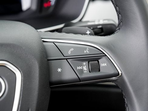 Certified 2025 Audi Q3 2.0T Premium AWD/4WD image 13