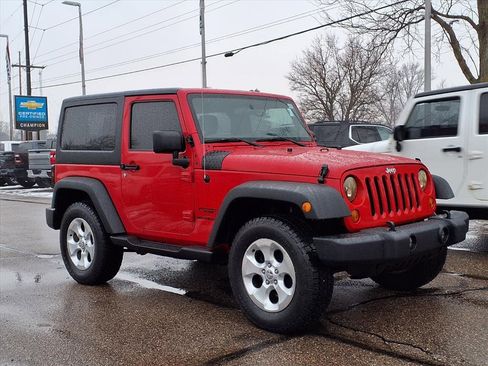 Used 2013 Jeep Wrangler Sport w/ Connectivity Group image 3