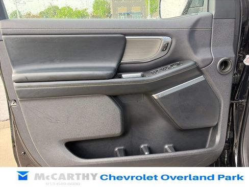 Used 2025 Ford Expedition Platinum AWD/4WD image 59