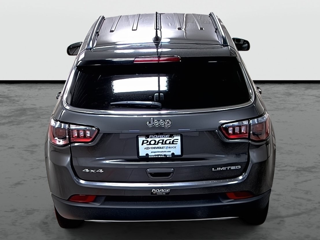 Used 2023 Jeep Compass Limited AWD/4WD image 3