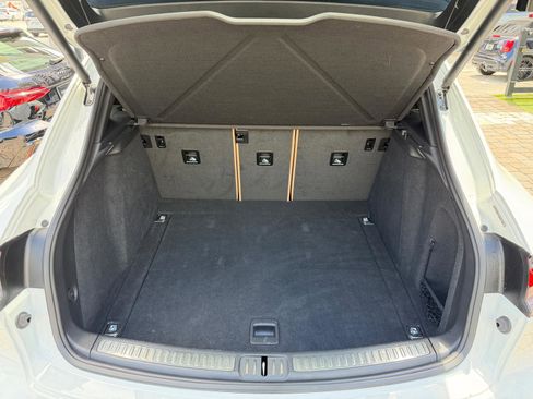 Used 2022 Porsche Macan AWD/4WD image 56