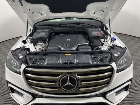 Certified 2026 Mercedes-Benz GLS 450 4MATIC image 20